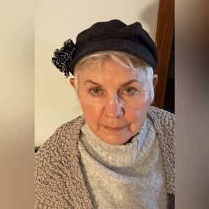 Women’s Dark Gray Wool Hat with Floral Accent